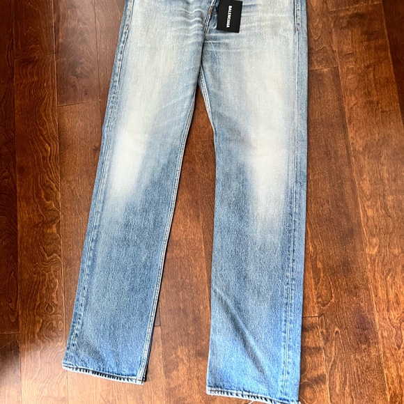 Brand new BALENCIAGA mens jeans - Picture 2 of 9